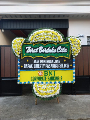 Papan Bunga Duka di Gumay Talang