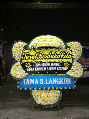 Papan Bunga Duka di Gumay Talang