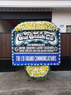Papan Bunga Duka di Gumay Talang